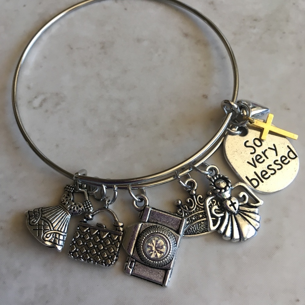 BRAND NEW Bracelet